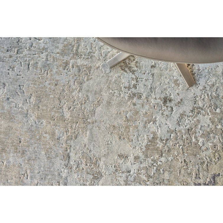 Gray Abstract Hand-Knotted Silk and Cotton 8' x 10' Area Rug