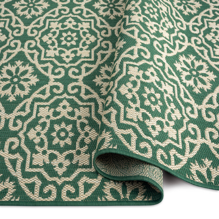Danica 6' x 9' Green/Beige Geometric Synthetic Area Rug