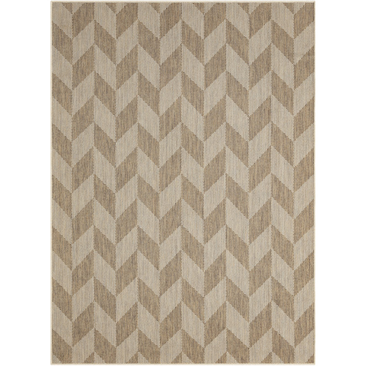 Brown and Beige Herringbone Indoor/Outdoor Area Rug 5'2" x 7'2"