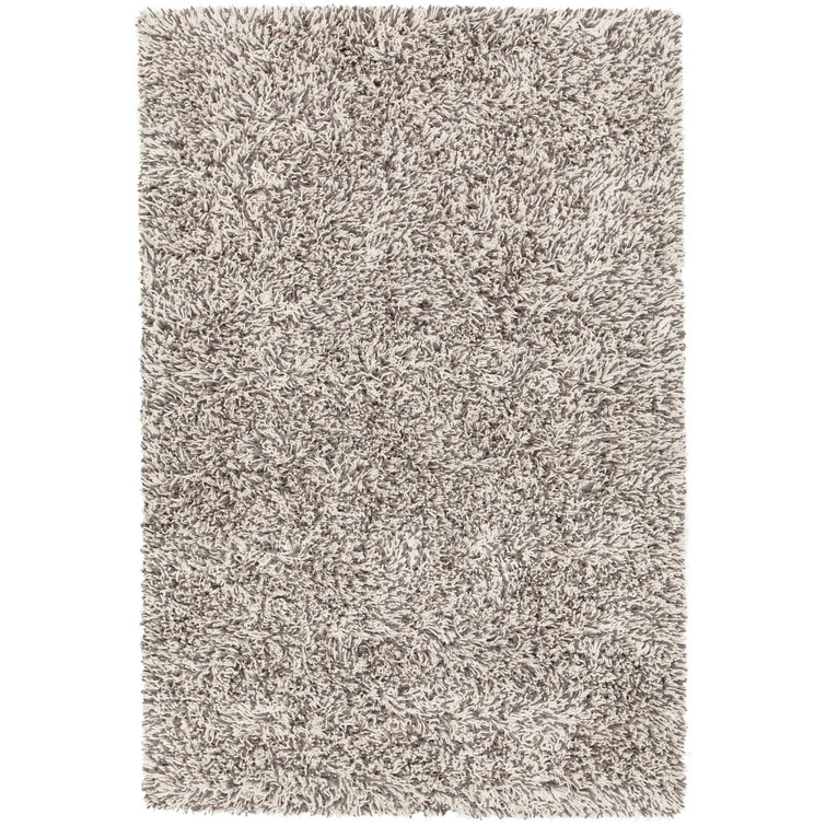 Luxurious Hand-Woven Gray Wool Shag Rug 5' x 7'