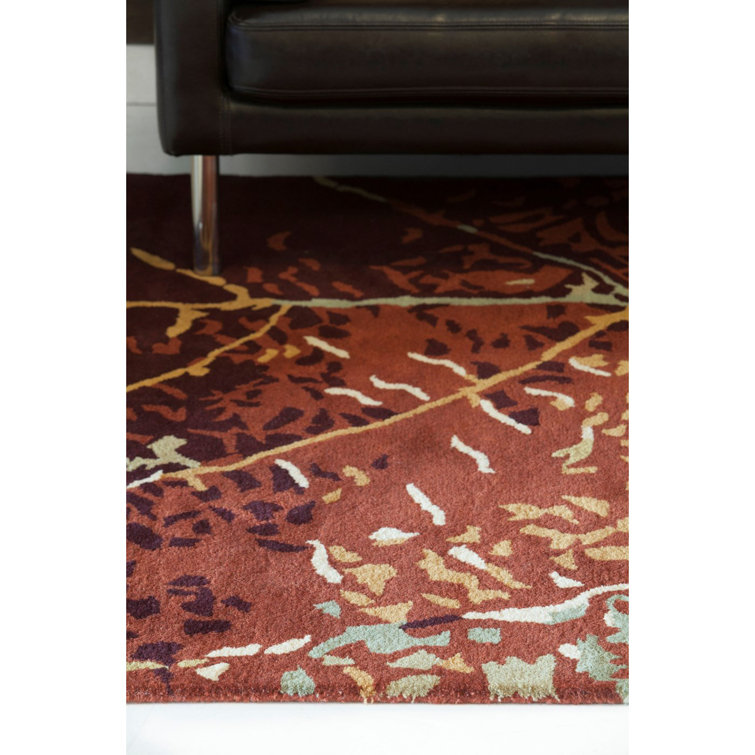 Nirvana Red and Beige Hand-Tufted Wool Rug 5' x 7'
