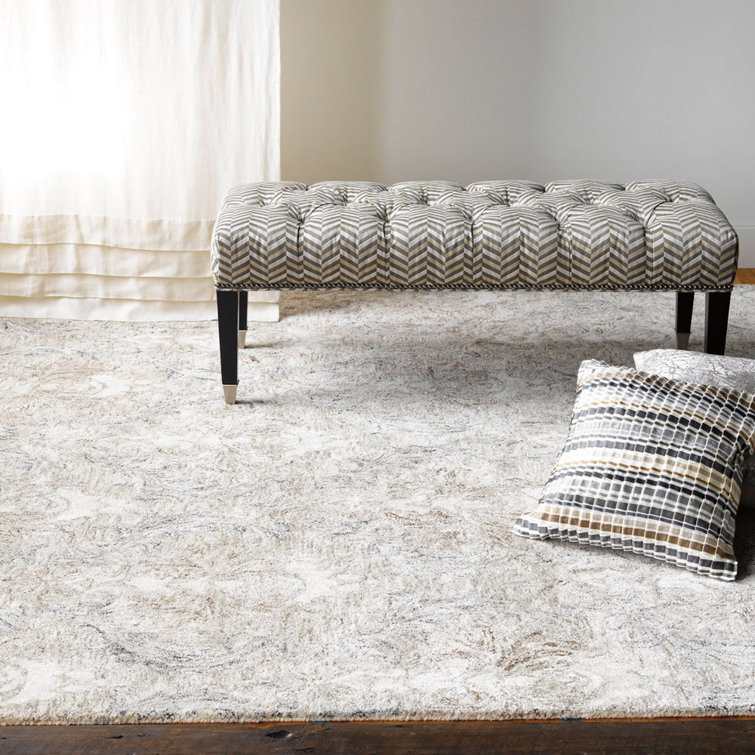 Gray and Beige Hand-Tufted Wool and Viscose 4' x 6' Area Rug