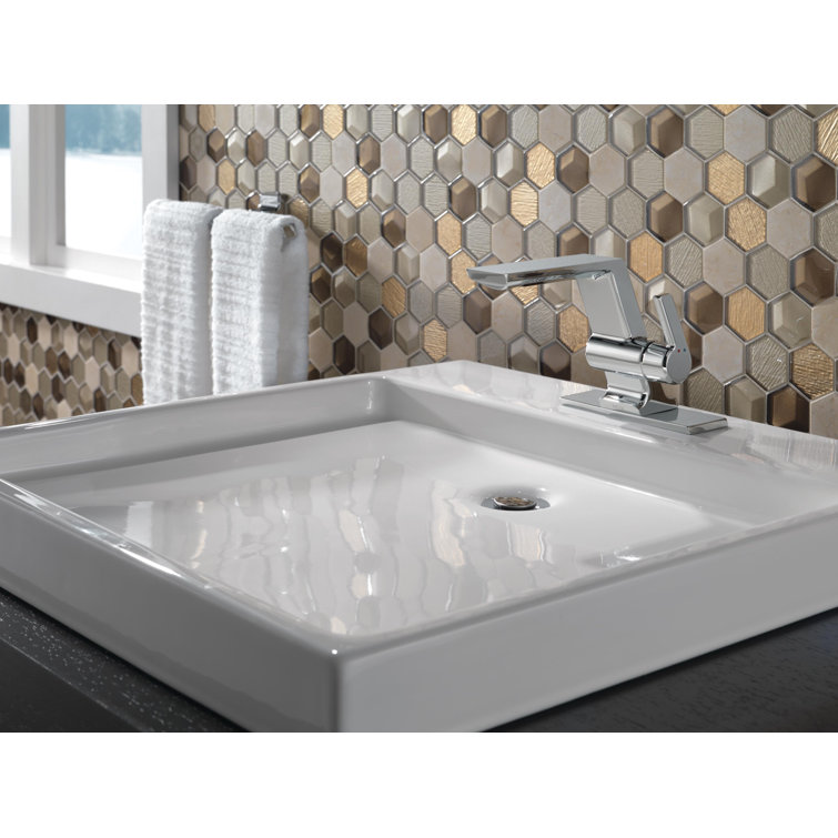 Lumicoat Chrome Single Hole Bathroom Faucet with DIAMOND™ Seal