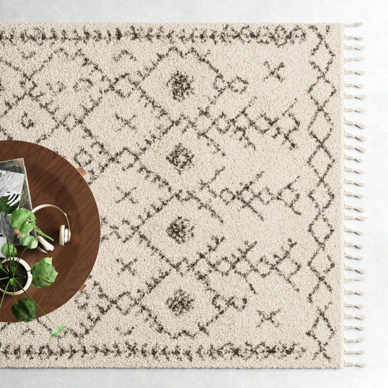 Luxor Black Geometric Braided Shag Rug 47" x 8"