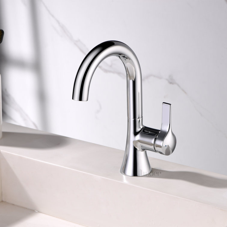 Chrome Single-Handle Bathroom Faucet with Drain Assembly