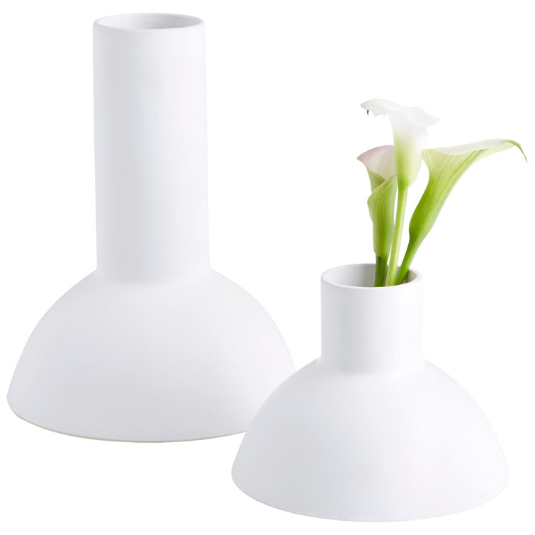 Purezza Matte White Ceramic Tulip Table Vase
