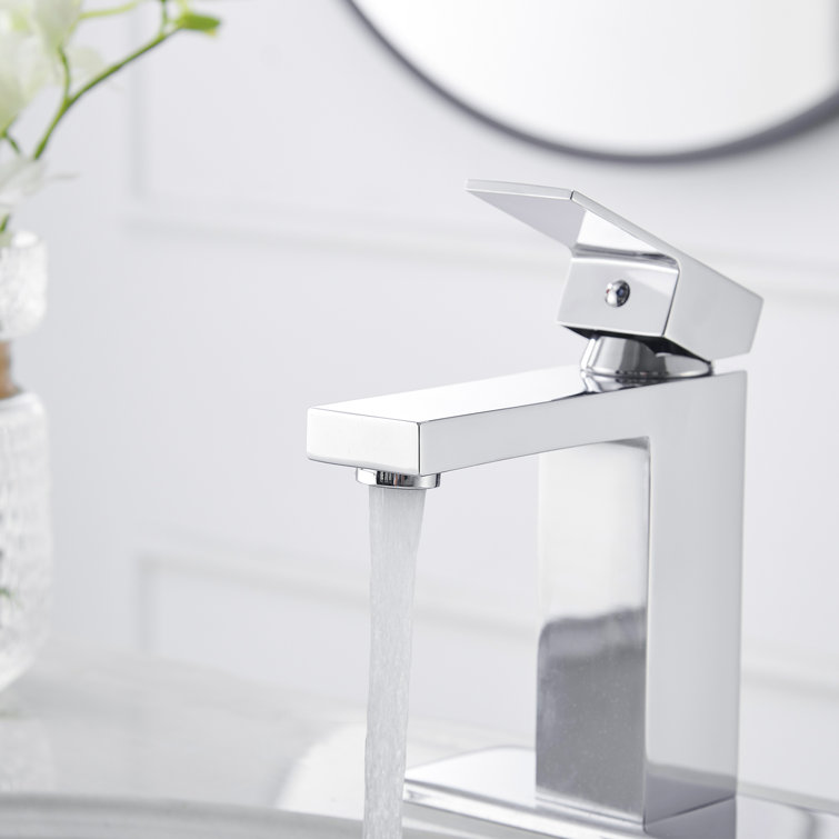 Polished Chrome Single-Handle Low-Arc Bathroom Faucet