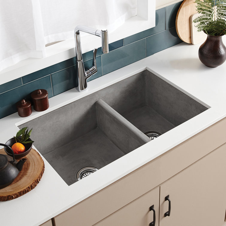 Rustic 33" Double Basin Farmhouse Sink in Copper-Toned Concrete