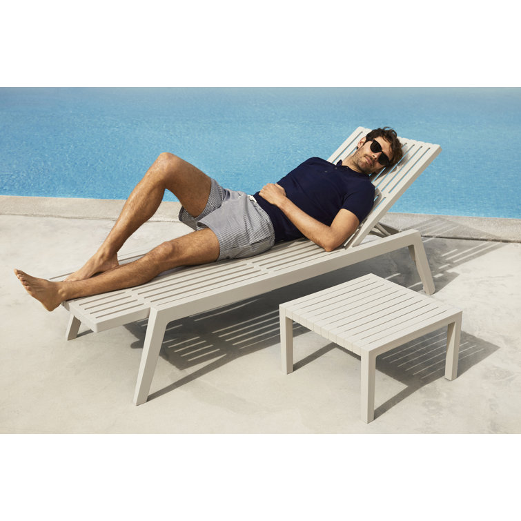 Archirivolto Ecru Matte Polypropylene Outdoor Chaise Lounge