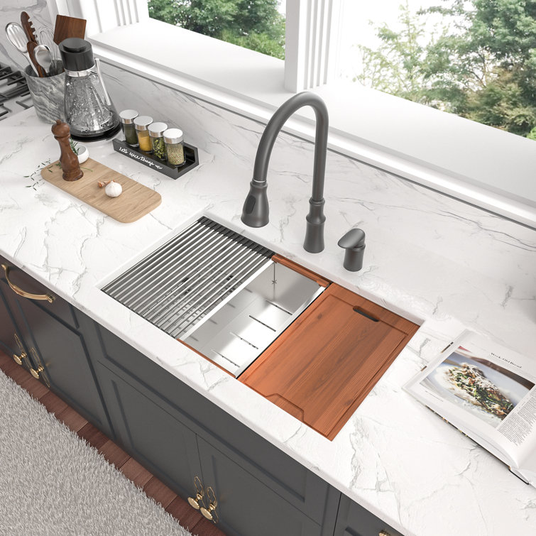 33" Brushed Stainless Steel Undermount Workstation Kitchen Sink with Accessories