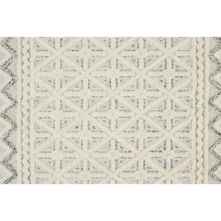 Ivory and Beige Geometric Wool 5' x 8' Area Rug