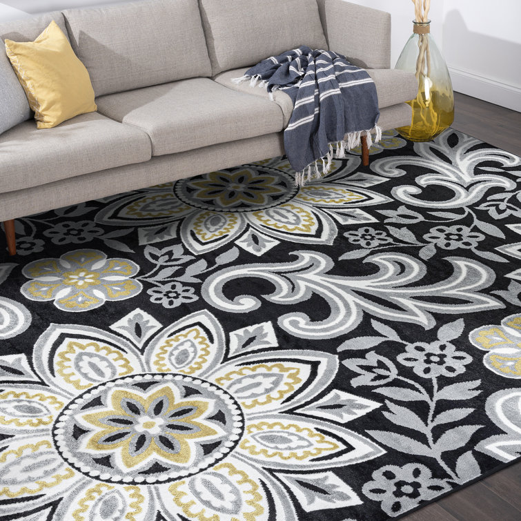 Wyatt Yellow Floral Reversible 5' x 8' Synthetic Area Rug