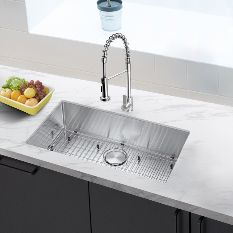 32'' Stainless Steel Single Bowl Undermount Kitchen Sink with Grid