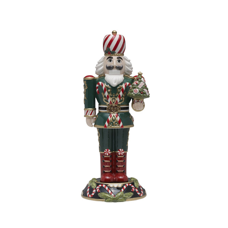 17-Inch Multicolor Earthenware Nutcracker with Tree