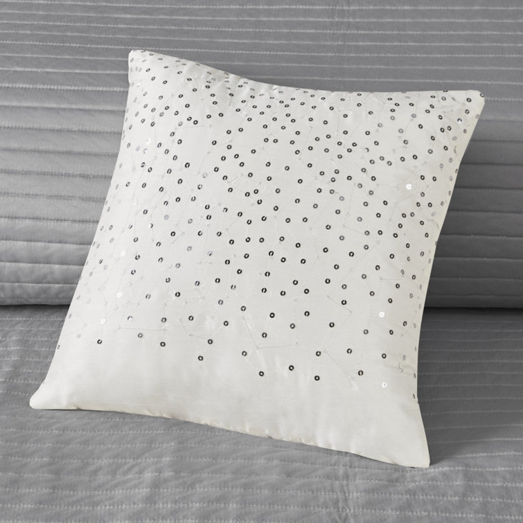 Navy Reversible Jacquard Full Quilt Set with Throw Pillows