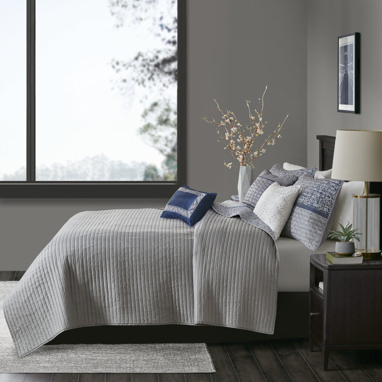 Gray and Navy King Reversible Jacquard Quilt Set