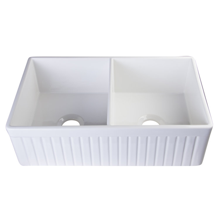 White 32.75'' Double Bowl Fluted Fireclay Farmhouse Sink