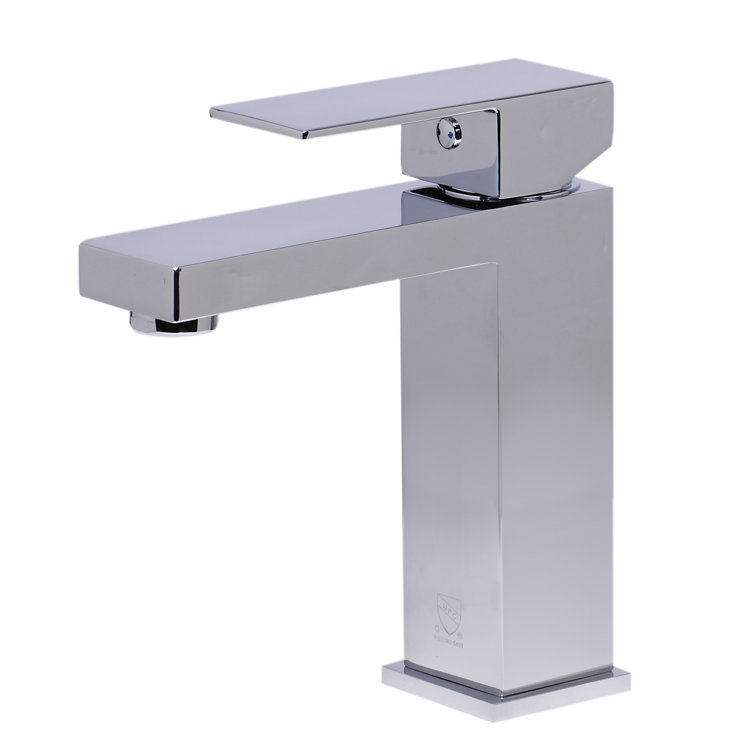 Polished Chrome Single Lever Bathroom Faucet