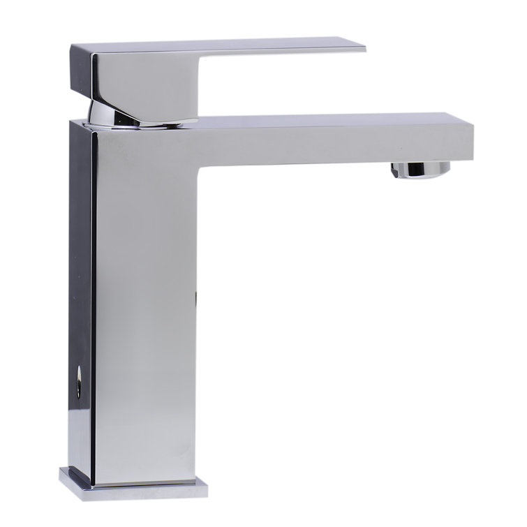 Polished Chrome Single Lever Bathroom Faucet