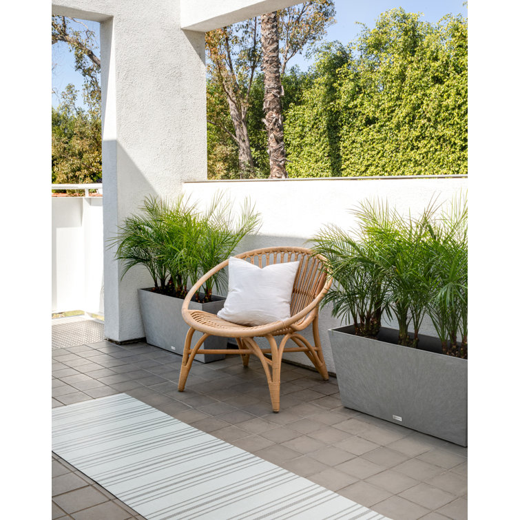 Gray 31" Recycled Plastic Indoor/Outdoor Planter Set