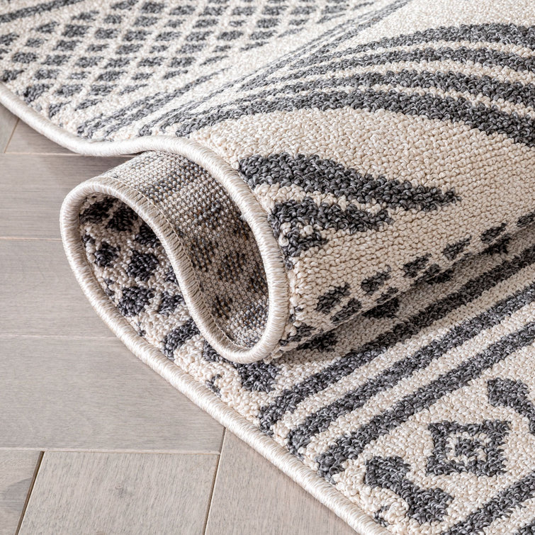 Gray Geometric Medium Pile Synthetic Area Rug