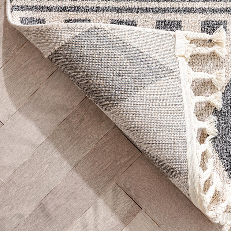 Gray Geometric Medium Pile Synthetic Area Rug