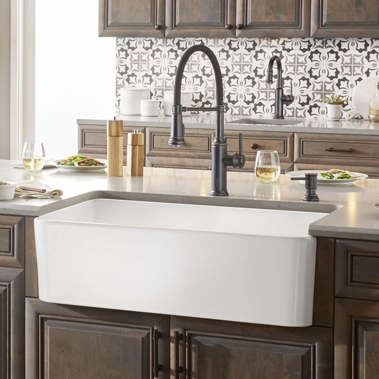 Cerana 33" White Fireclay Single Bowl Farmhouse Sink