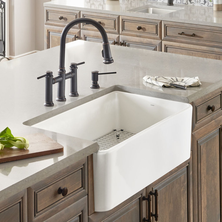Cerana 33" White Fireclay Single Bowl Farmhouse Sink