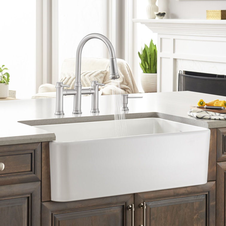 Cerana 33" White Fireclay Single Bowl Farmhouse Sink