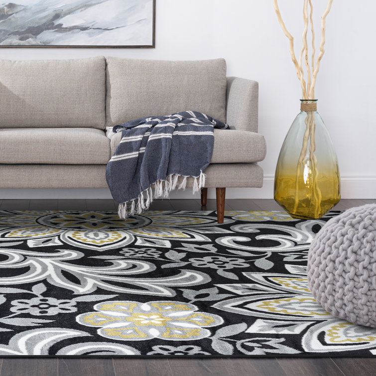 Wyatt Yellow Floral Reversible 5' x 8' Synthetic Area Rug