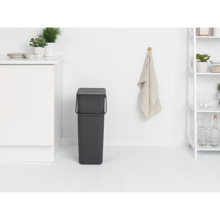 Dark Gray 10.6 Gallon Plastic Recycling Bin with Lid