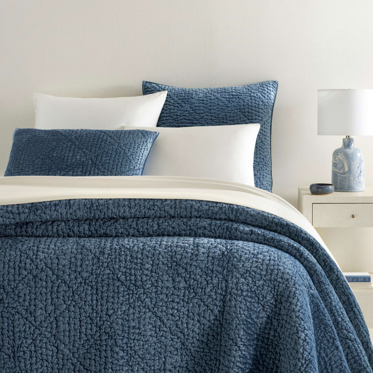 Luxurious Slate Blue Velvet Full Quilt Set