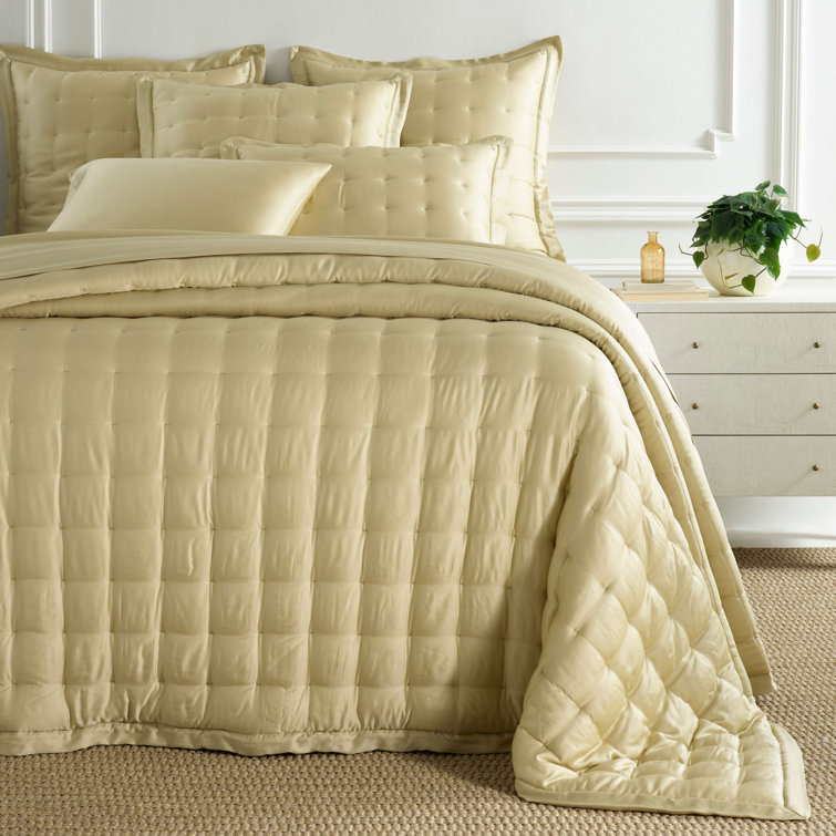 Sand Twin Solid Polyester Quilt Set