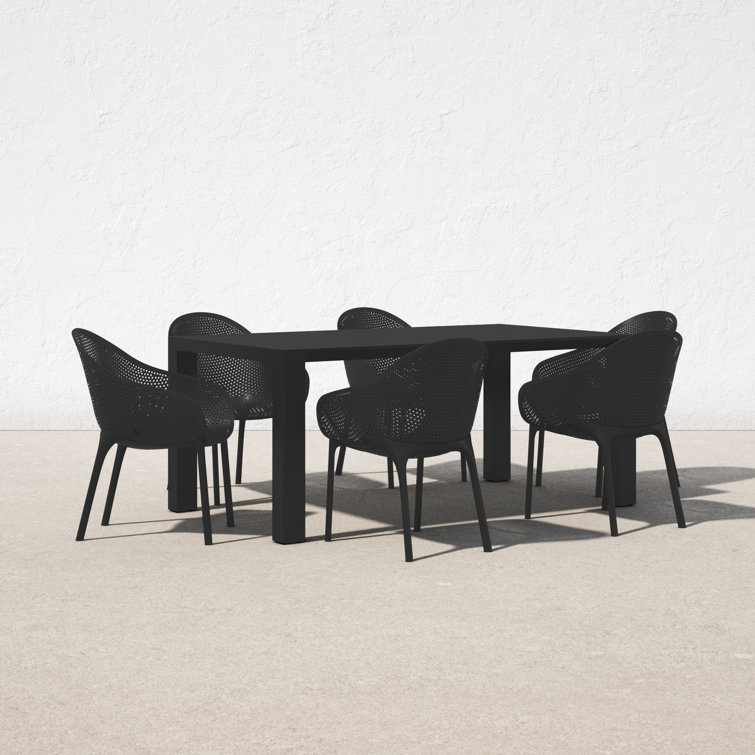 Skyline Chic 7-Piece Black Extendable Outdoor Dining Set