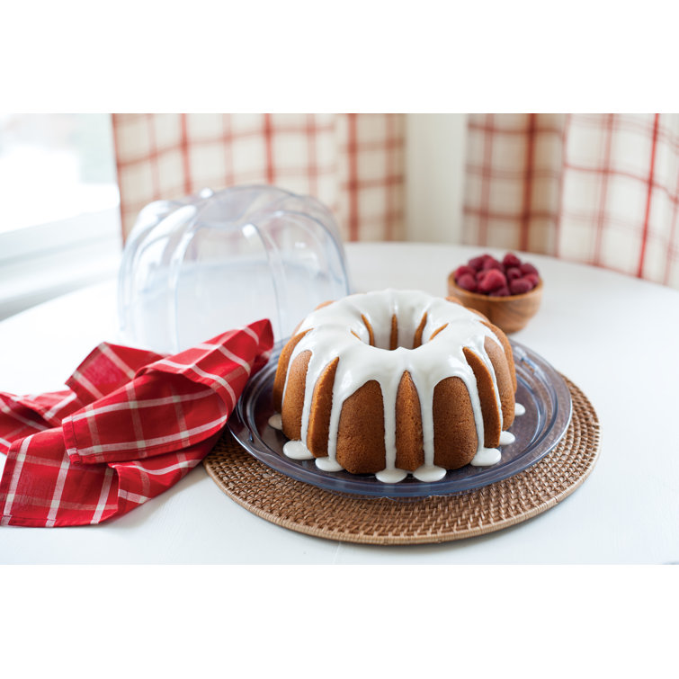 Clear Acrylic Bundt Cake Keeper with Locking Lid