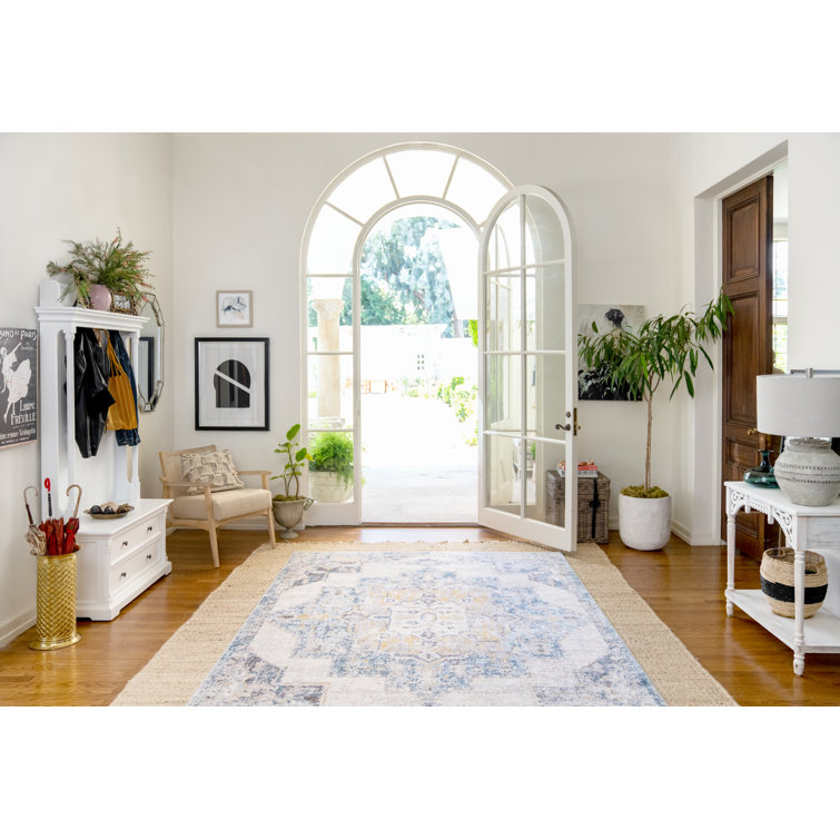 Elegant Ankara Blue 5'3" x 7'3" Reversible Synthetic Rug