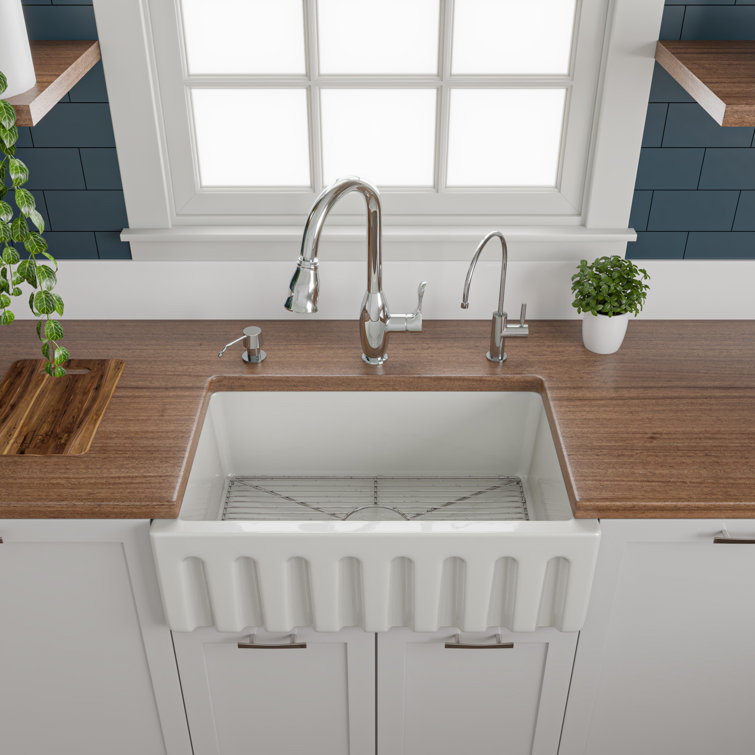 Polished Chrome Gooseneck Pull Down Kitchen Faucet with Spray