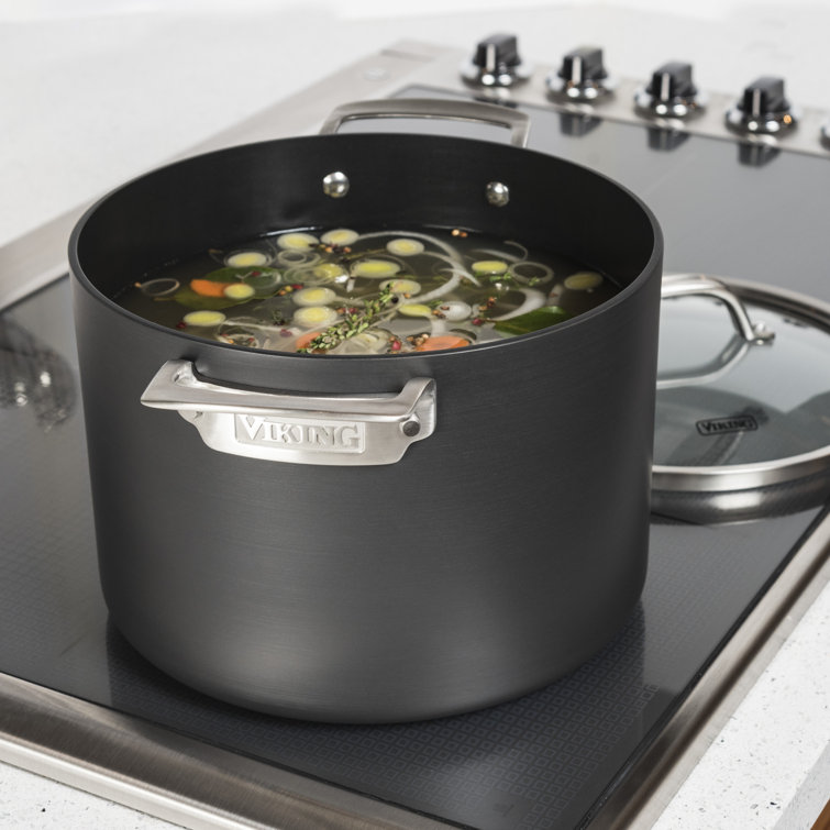 Viking 8 Quart Gray Aluminum Nonstick Stockpot with Glass Lid