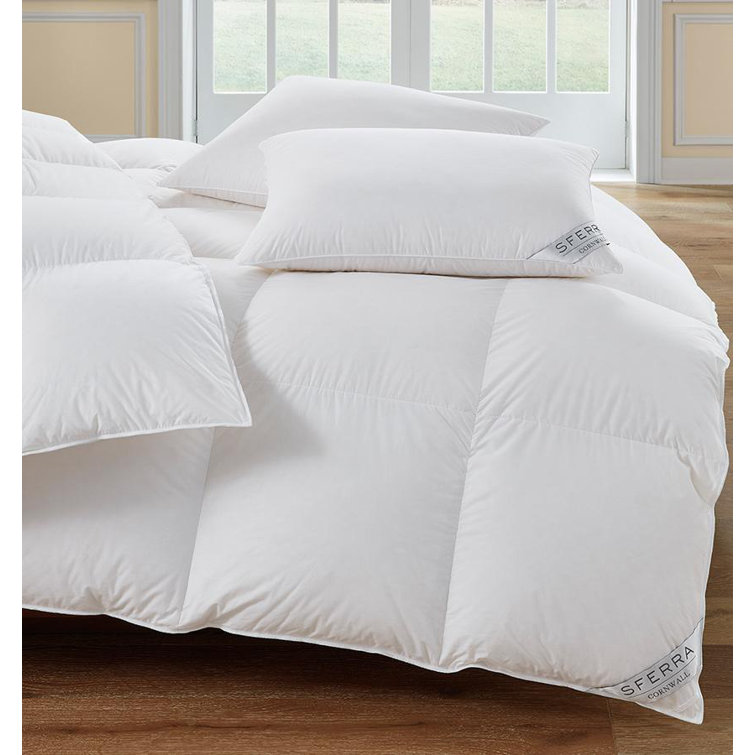 Luxurious King White Goose Down Comforter with Cotton Batiste