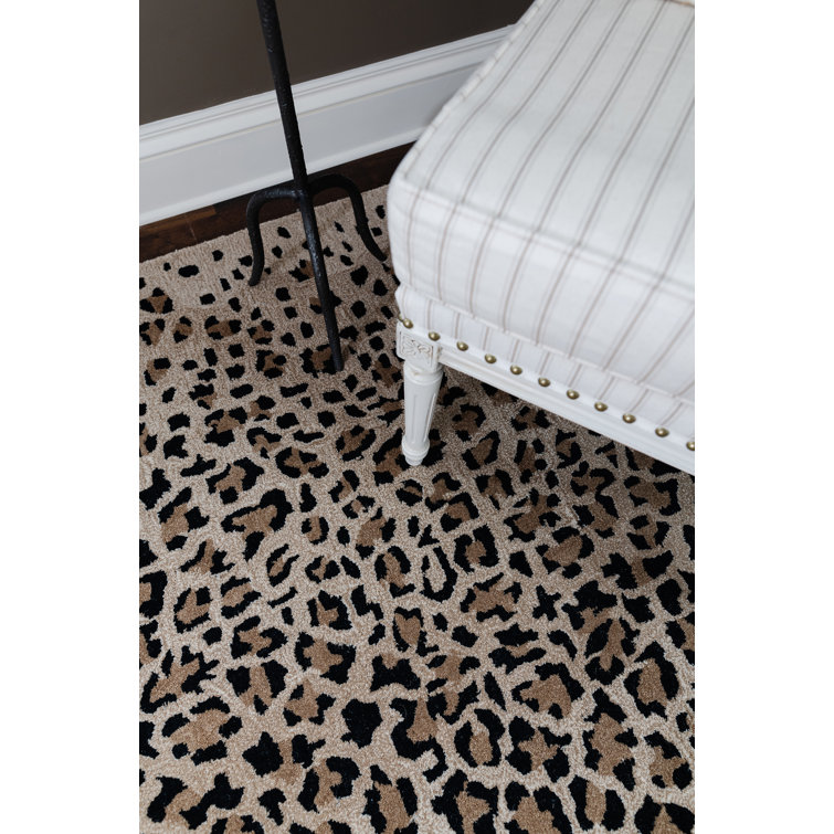 Hand-Tufted Wool Animal Print 9' x 12' Area Rug