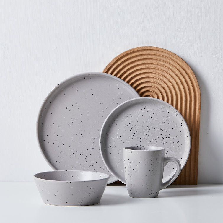 Jade Light Gray Ceramic 32-Piece Dinnerware Set, Service for 8