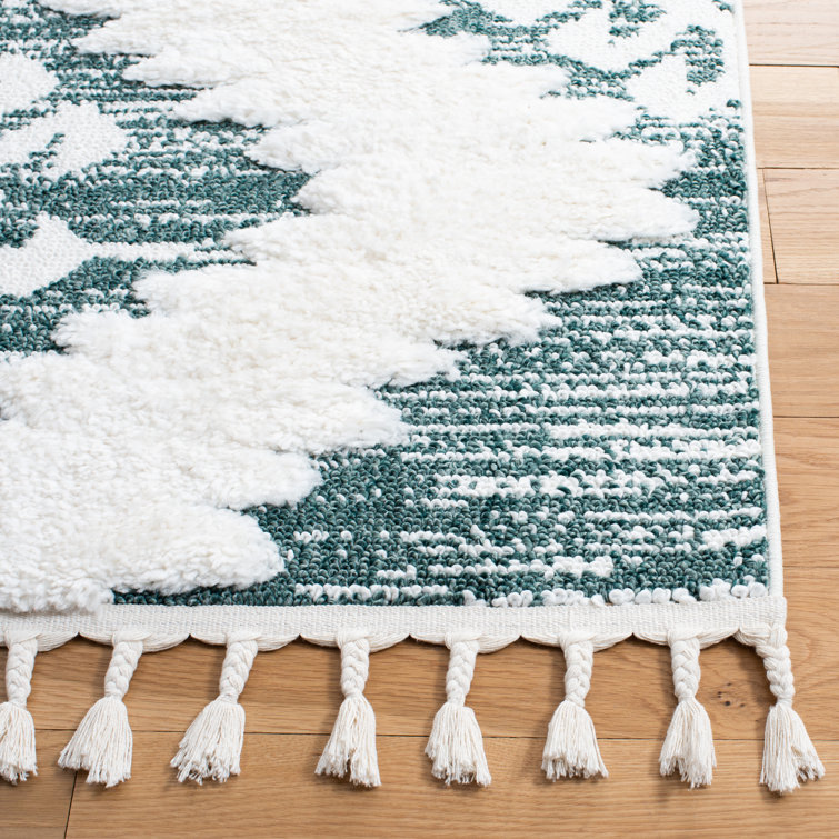 Ivory and Green Diamond Shag Area Rug with Tassels