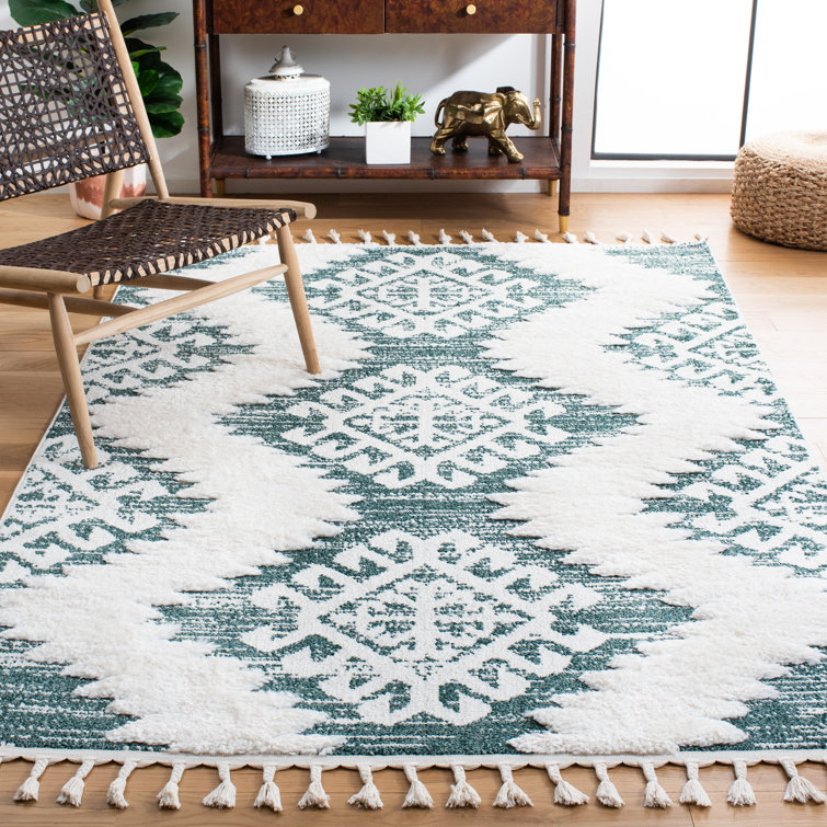Ivory and Green Diamond Shag Area Rug with Braided Tassels