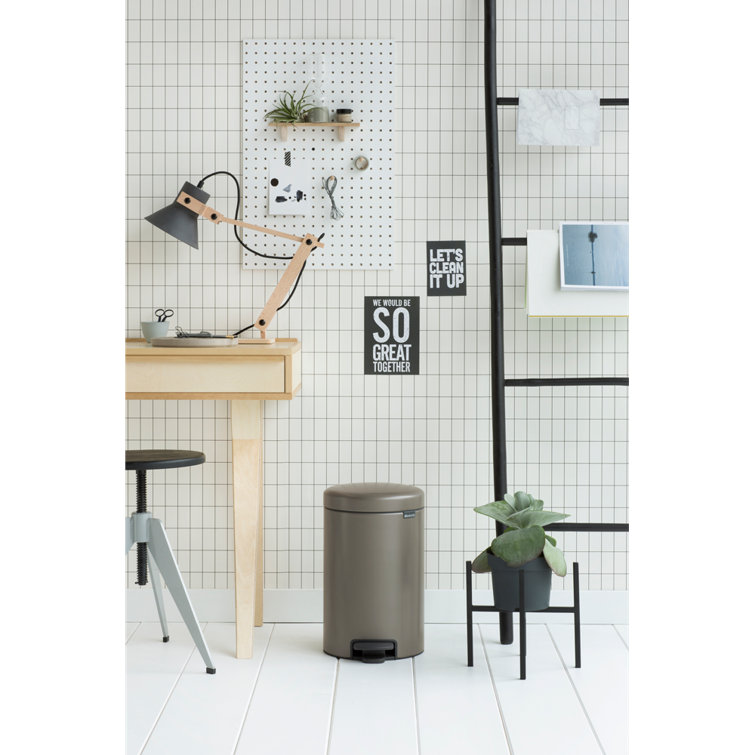 Platinum Round Soft-Close Pedal Trash Can with Removable Bucket