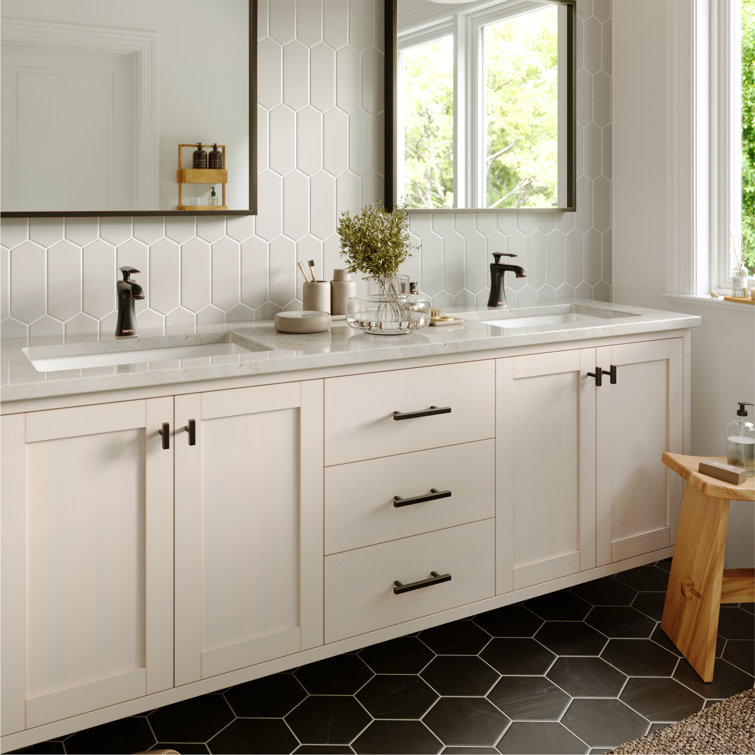 Woodburn Elegantly Classic Oil Rubbed Bronze Single Handle Bathroom Faucet