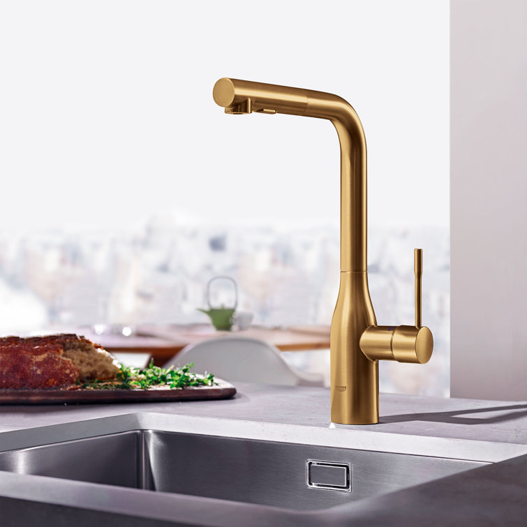 Brushed Gold Modern Pull-Out Spray Kitchen Faucet