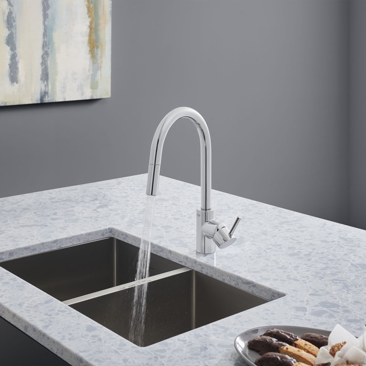 Chrome Modern Pull-Down Single Handle Kitchen Faucet