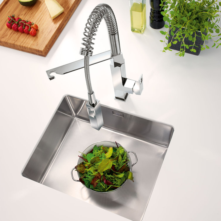 Eurocube Chrome Pull-Out Single Handle Kitchen Faucet