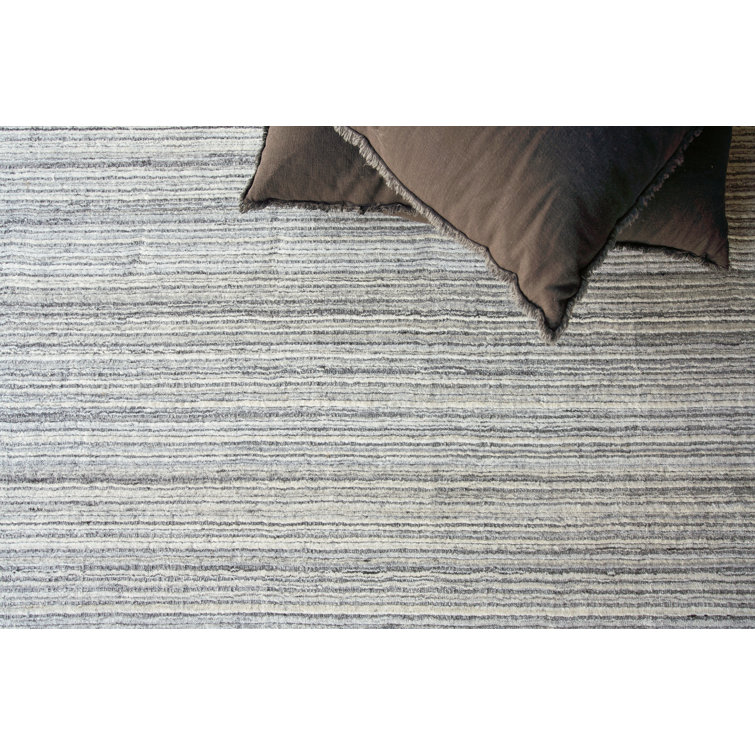 Rossini Handmade Gray Stripe Synthetic Area Rug, 8' x 10'