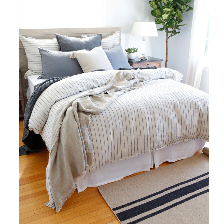 Blake Linen Queen Duvet Cover in Flax and Midnight
